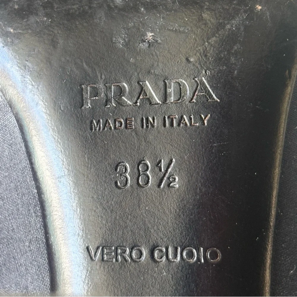 PRADA SATIN PUMPS - Picture 7 of 8